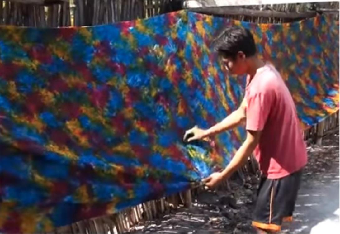 Batik dying process